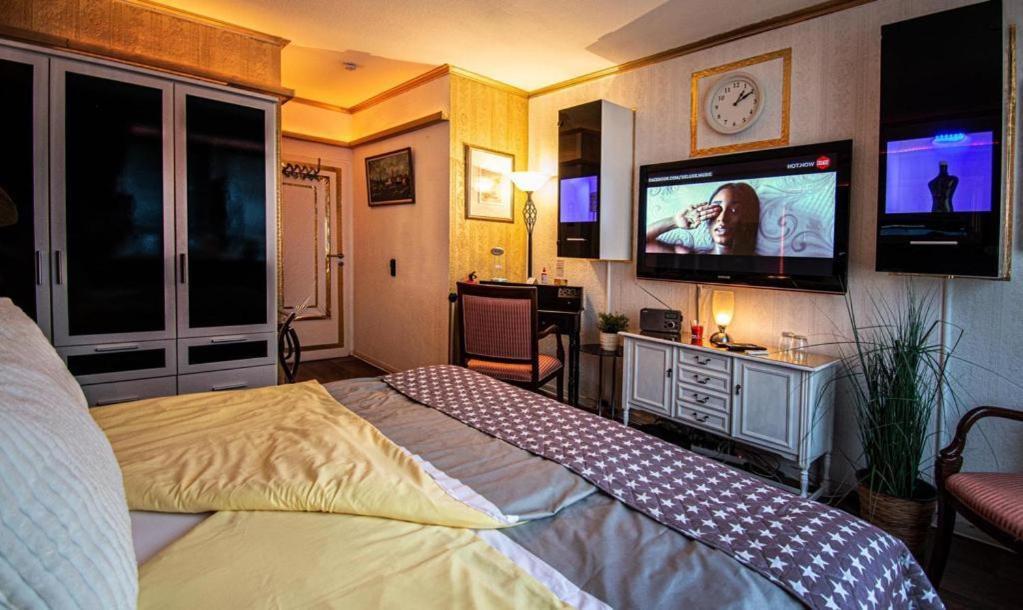 Chez-Ronny Hotel Hamburg Kültér fotó